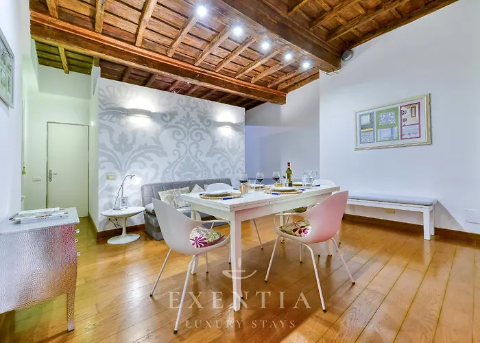 Piazza Navona Spacious Apartment, Campo De' Fiori